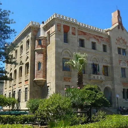 Orange House Apartment