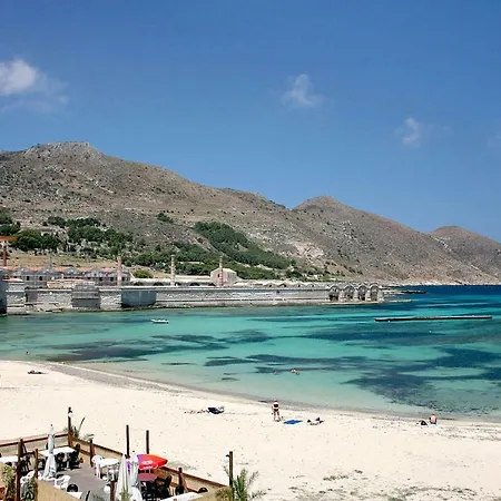 Orange House Apartament *